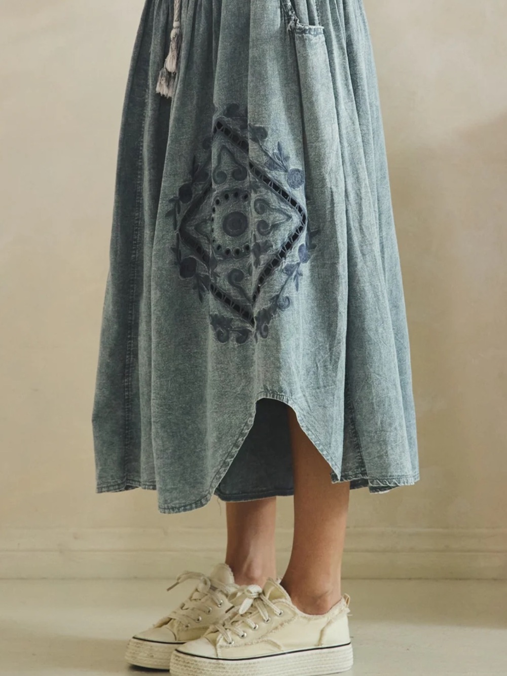 ๐ NEW! Oli & Hali Bohemian Washed Blue Wide leg pants - Picture 7 of 10